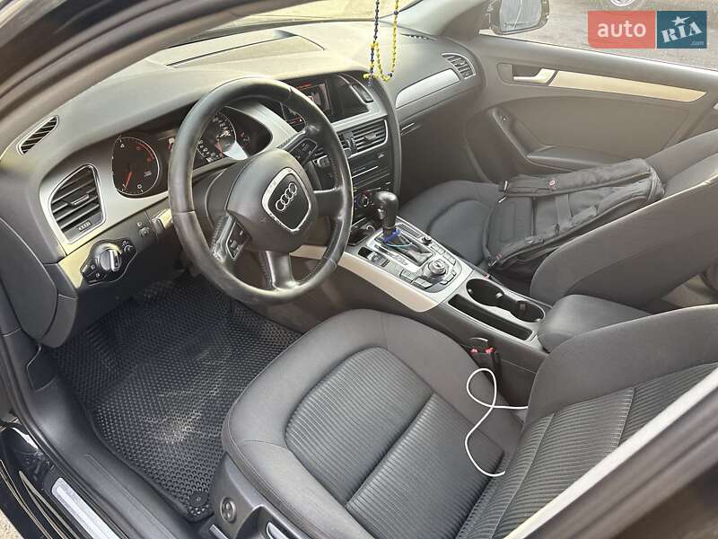 Универсал Audi A4 2010 в Ужгороде