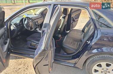 Седан Audi A4 2004 в 
