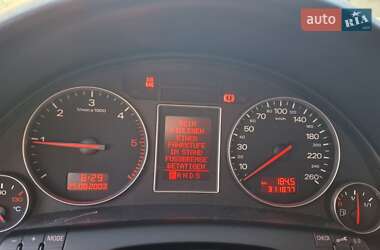 Седан Audi A4 2004 в 