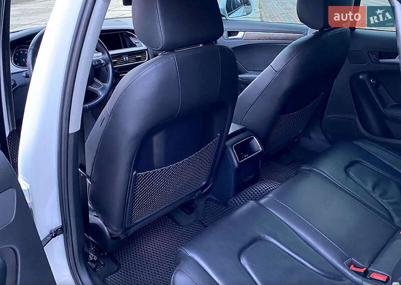 Седан Audi A4 2014 в Виннице