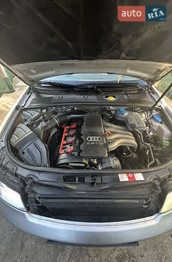 Седан Audi A4 2002 в Одессе