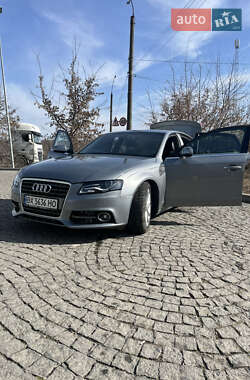 Седан Audi A4 2012 в Хмельницькому