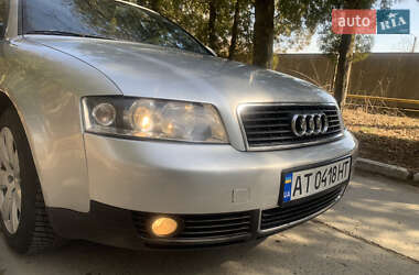 Седан Audi A4 2001 в Надворной