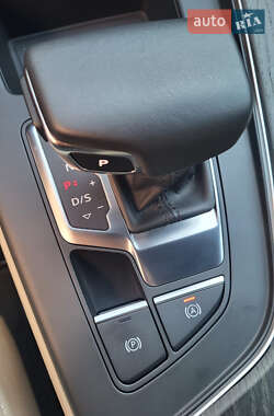 Седан Audi A4 2023 в 