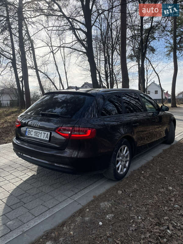 Универсал Audi A4 2012 в Львове