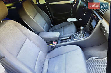 Седан Audi A4 2006 в Тростянце