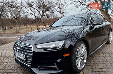 Седан Audi A4 2016 в 
