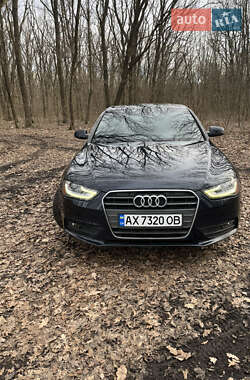 Седан Audi A4 2012 в 