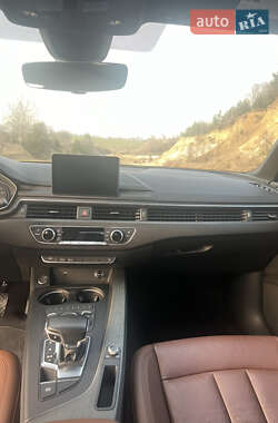 Седан Audi A4 2019 в 