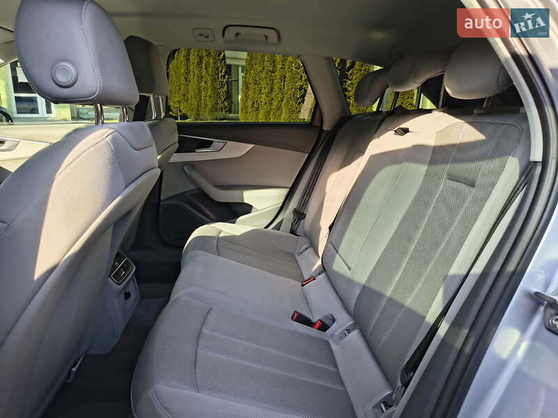 Универсал Audi A4 2020 в Харькове