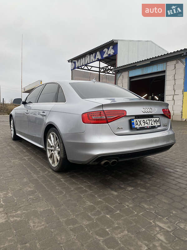 Седан Audi A4 2015 в Харькове