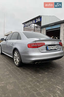 Седан Audi A4 2015 в 