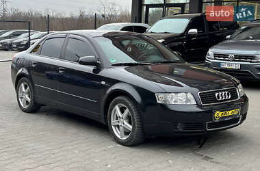 Седан Audi A4 2003 в Чернівцях