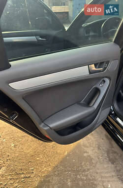 Седан Audi A4 2011 в 