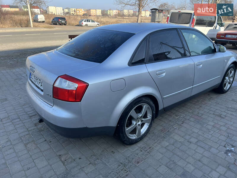 Седан Audi A4 2001 в Самборе