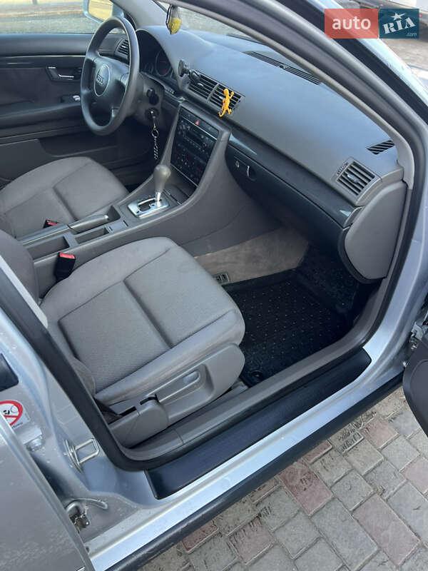 Седан Audi A4 2001 в Самборе