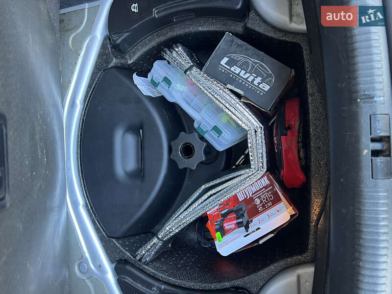 Седан Audi A4 2001 в Самборе