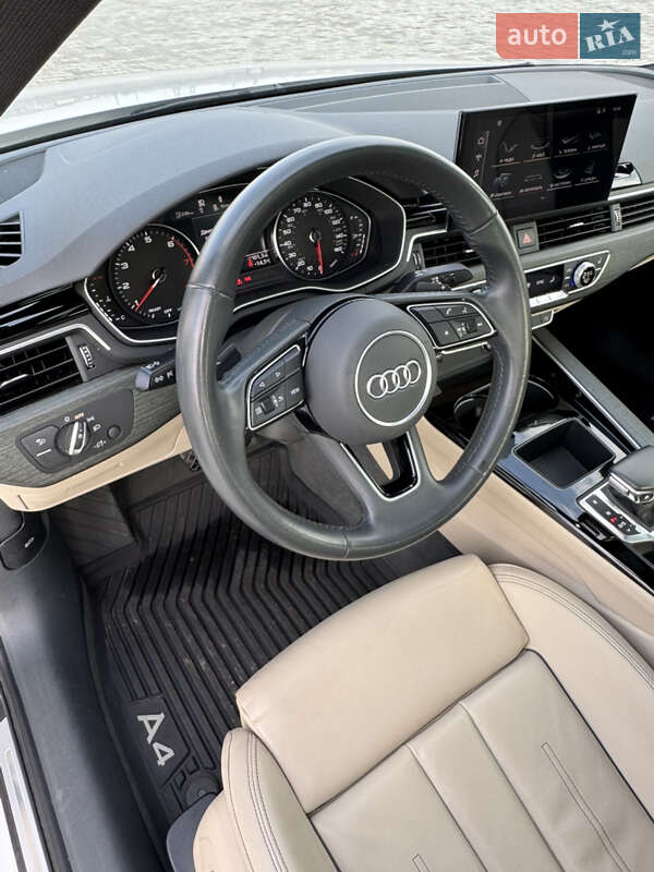 Седан Audi A4 2020 в Киеве