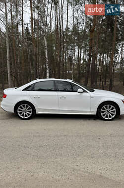Седан Audi A4 2014 в 