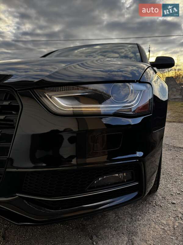 Седан Audi A4 2013 в Житомирі
