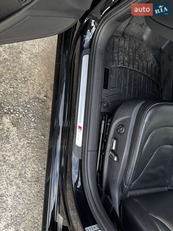 Седан Audi A4 2013 в Житомирі