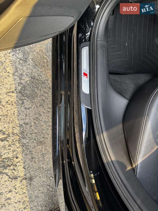 Седан Audi A4 2013 в Житомирі