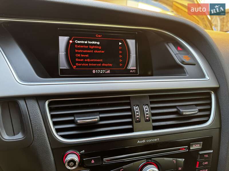 Седан Audi A4 2013 в Житомирі