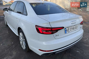 Седан Audi A4 2018 в 
