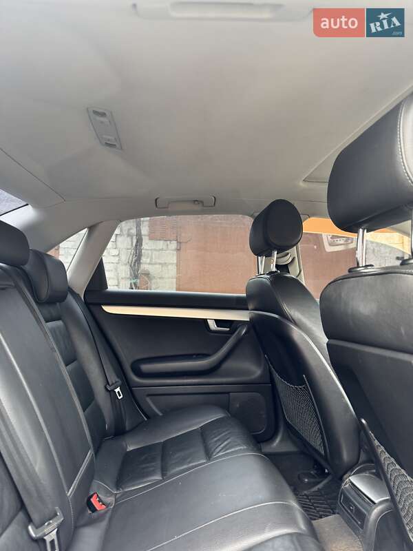 Седан Audi A4 2006 в Кривом Роге