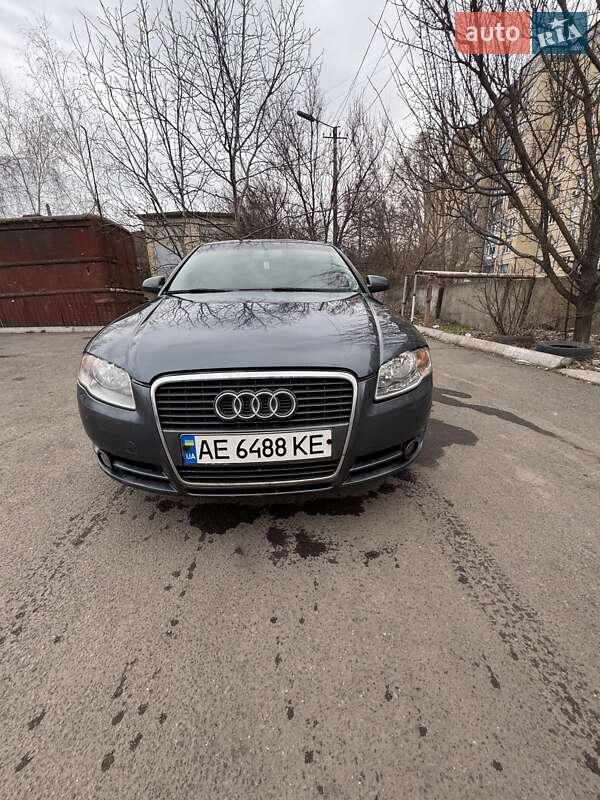 Седан Audi A4 2006 в Кривом Роге