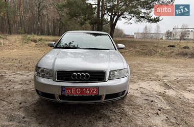 Седан Audi A4 2004 в 