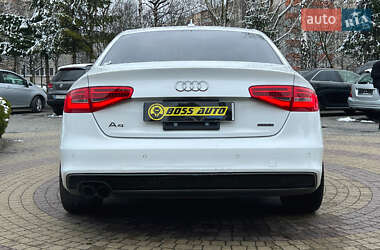 Седан Audi A4 2015 в 