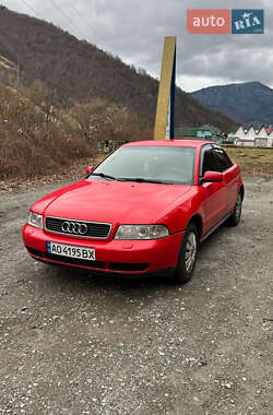 Седан Audi A4 1996 в 