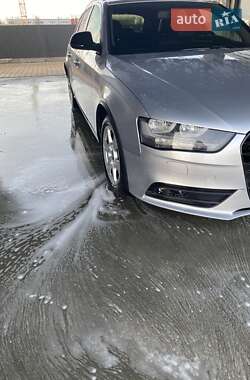 Универсал Audi A4 2014 в 