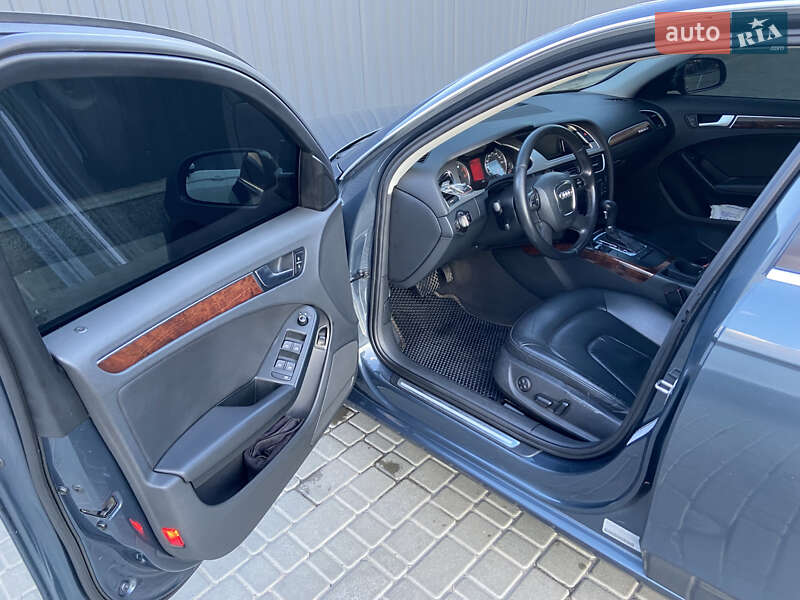 Седан Audi A4 2009 в Кропивницком