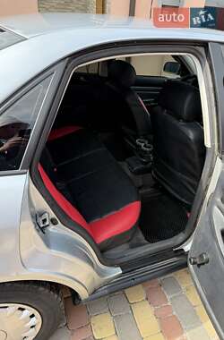 Седан Audi A4 1995 в 
