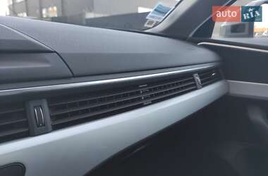 Универсал Audi A4 2018 в 