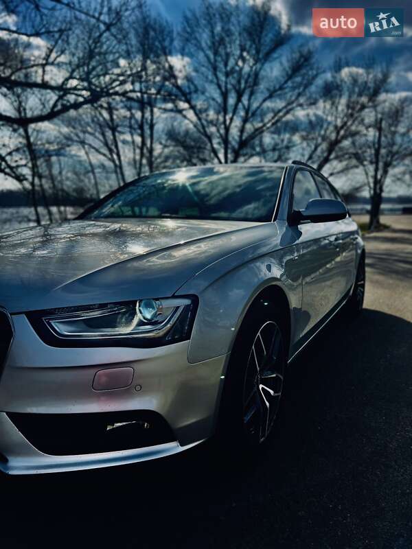 Универсал Audi A4 2013 в Кременчуге