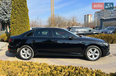 Седан Audi A4 2018 в 