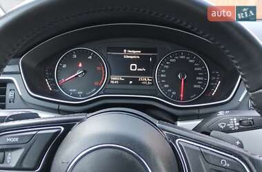 Седан Audi A4 2018 в 