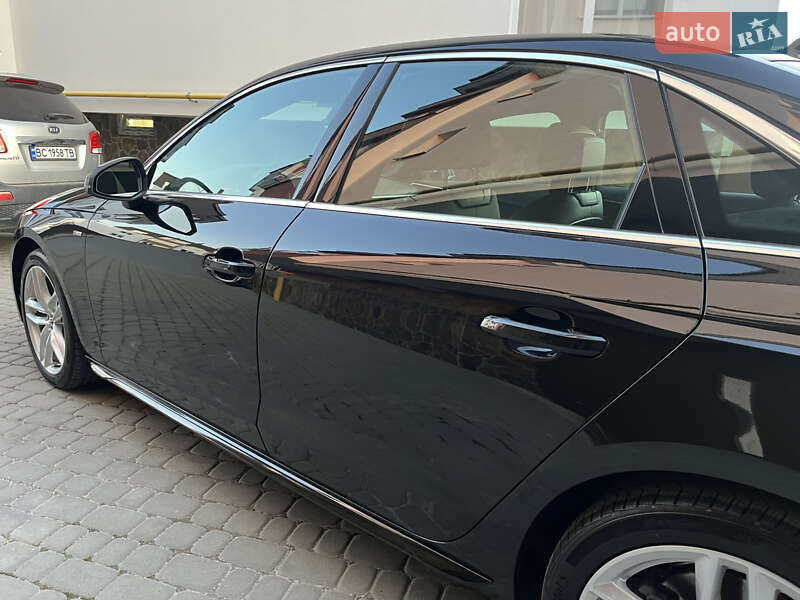 Седан Audi A4 2023 в Львові