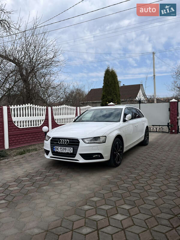 Универсал Audi A4 2013 в Ровно