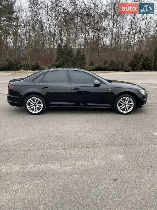 Седан Audi A4 2016 в Львове
