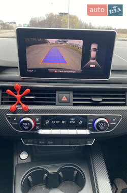 Седан Audi A4 2016 в Львове