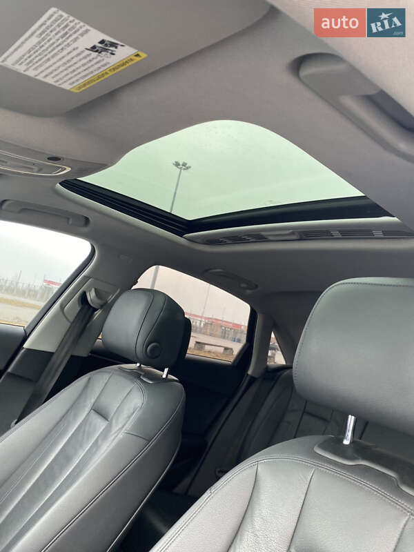 Седан Audi A4 2016 в Львове