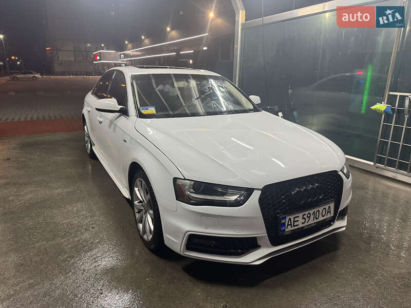 Седан Audi A4 2014 в Кривом Роге