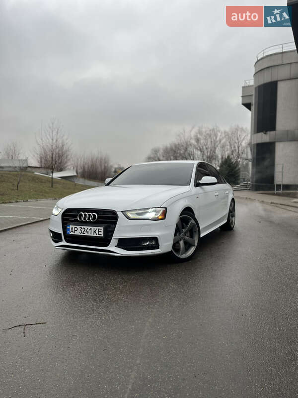 Седан Audi A4 2013 в 