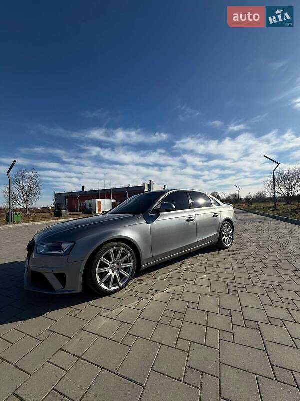 Седан Audi A4 2008 в Ровно