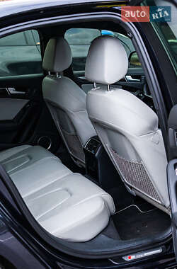 Седан Audi A4 2015 в 