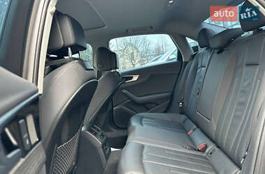 Седан Audi A4 2019 в 